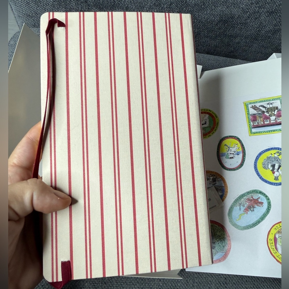 Louis Vuitton Jane notebook catogram Grace Coddington - Picture 3 of 4